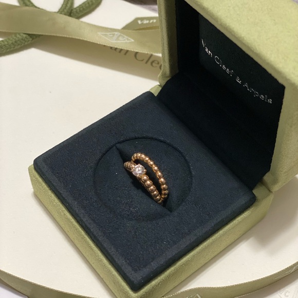 ‼️SOLD‼️Van Cleef and Arpels Engagement Ring Size 50 - Picture 1 of 3